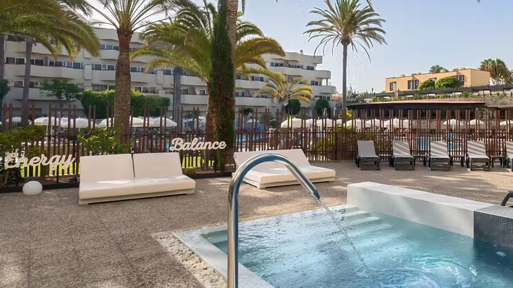 Barcelo Corralejo Bay